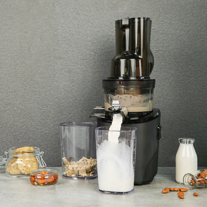 REVO830 WHOLE SLOW JUICER
